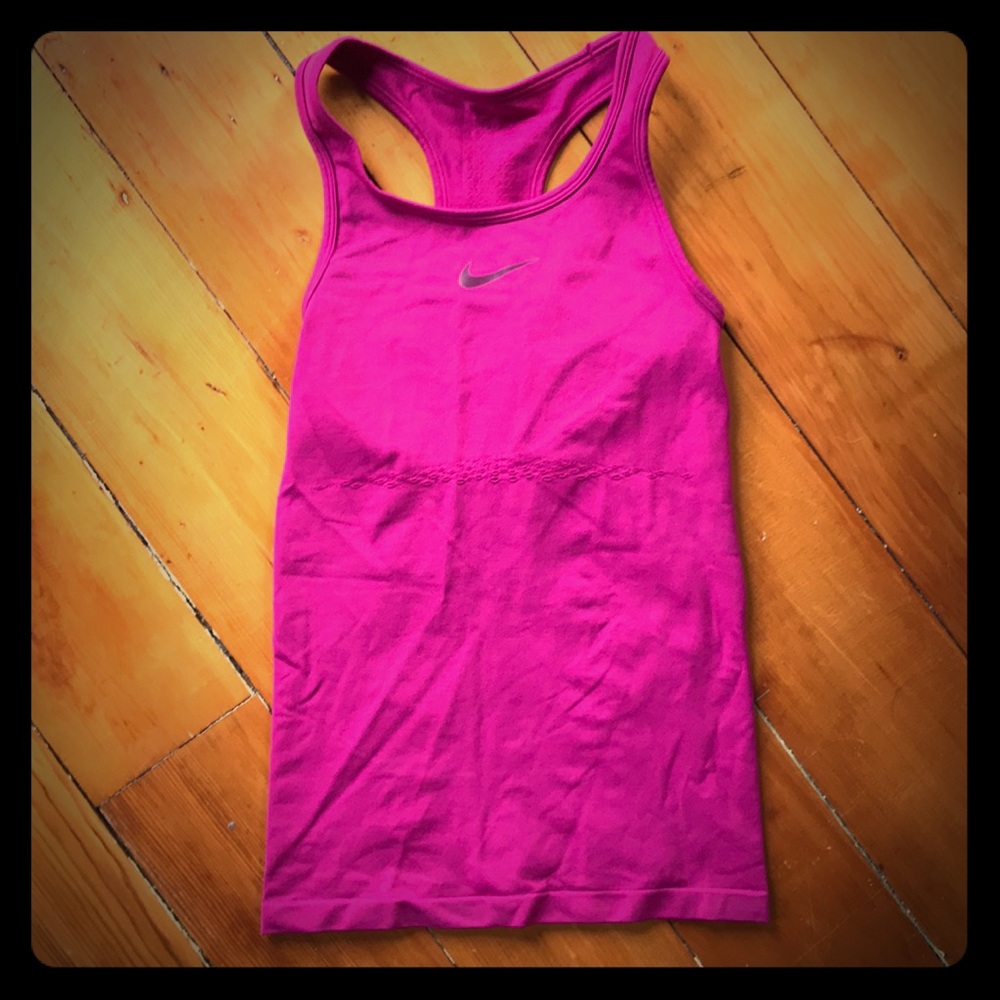 NWOT Nike Dri-fit tank
